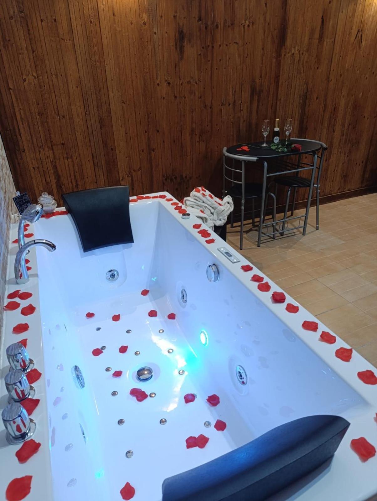 Diora Suite Pompéi Extérieur photo